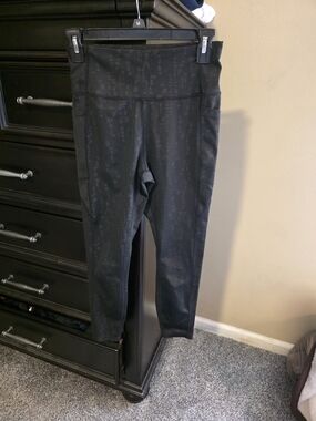 Black High-Waist Performance Leggings